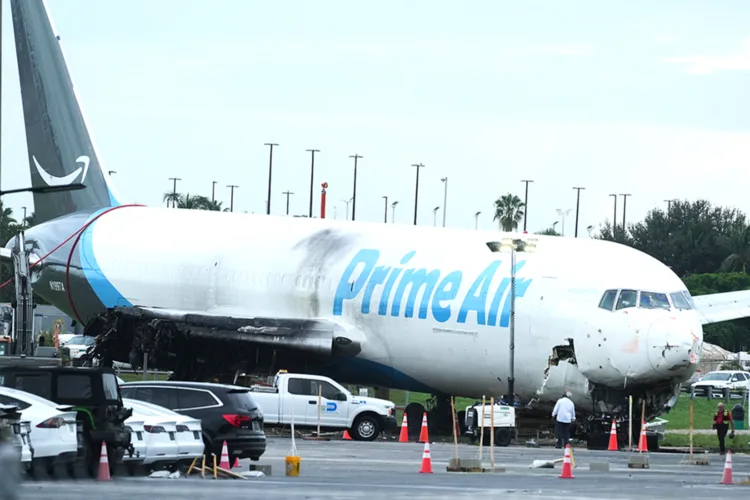 Amazon suspends use of 21 Air